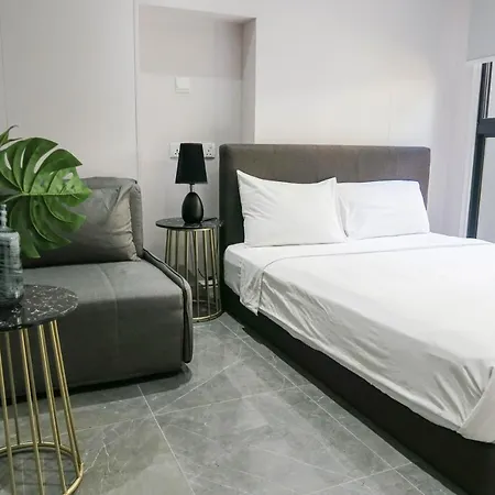 Rr Cozy Studio & Suite